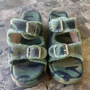 Camouflage Sandals